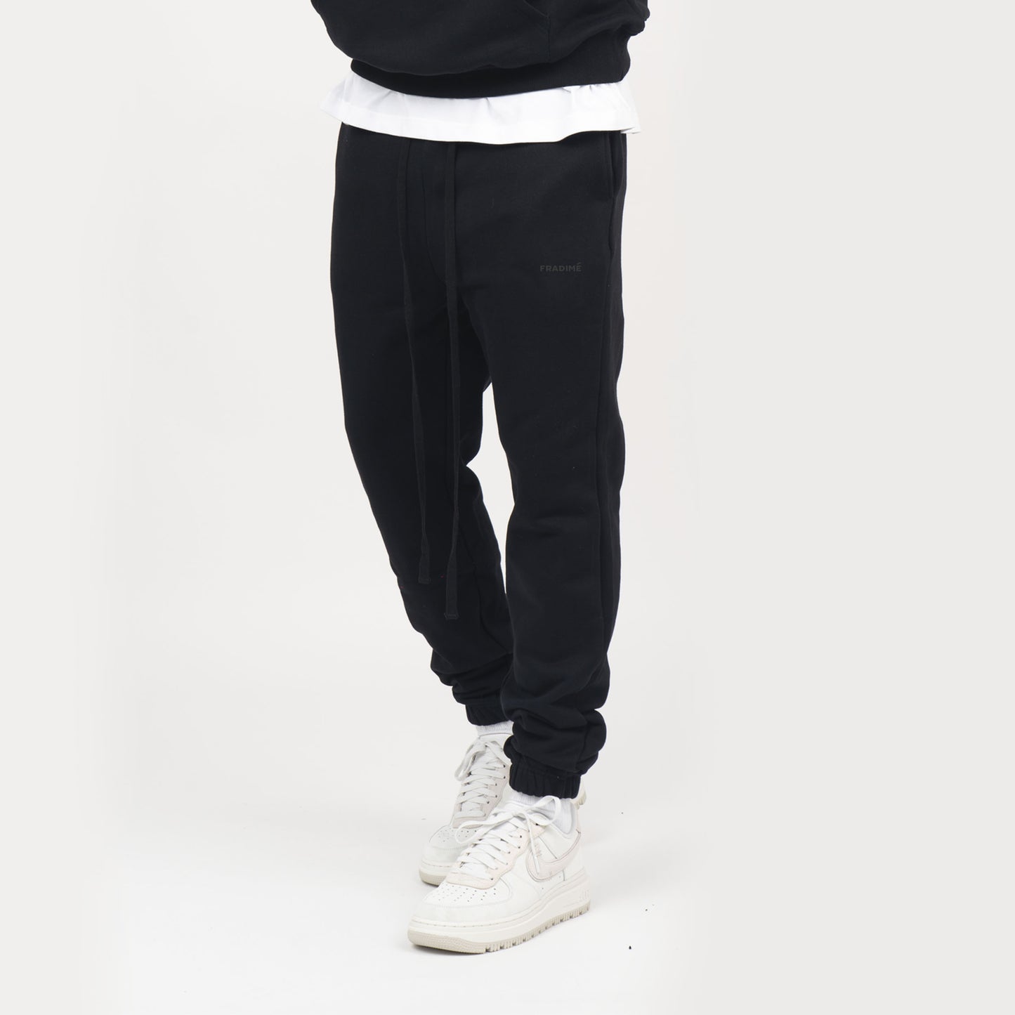 Model size##This Model is 183cm/6ft tall, 40 inches chest,33 waist and wearing size Medium