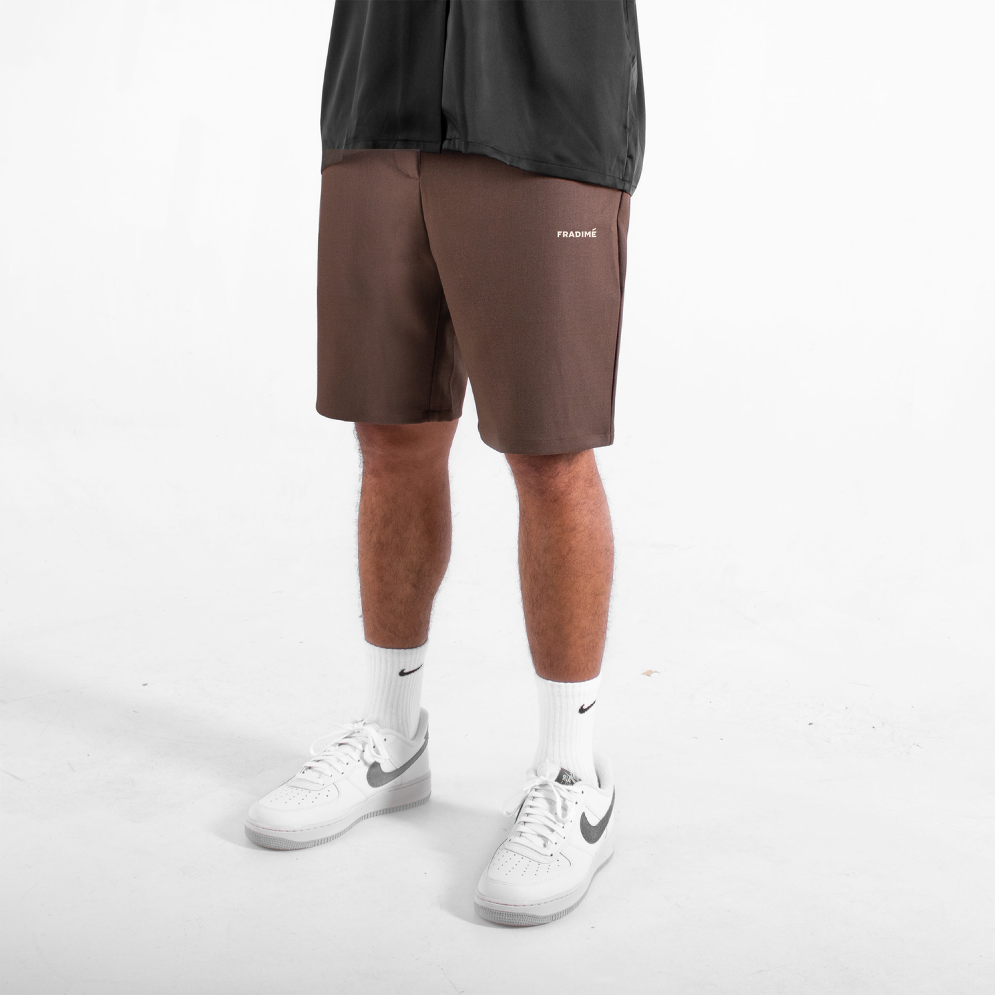 FUNDAMENTAL RELAXED FIT SMALL LOGO SHORTS - BROWN