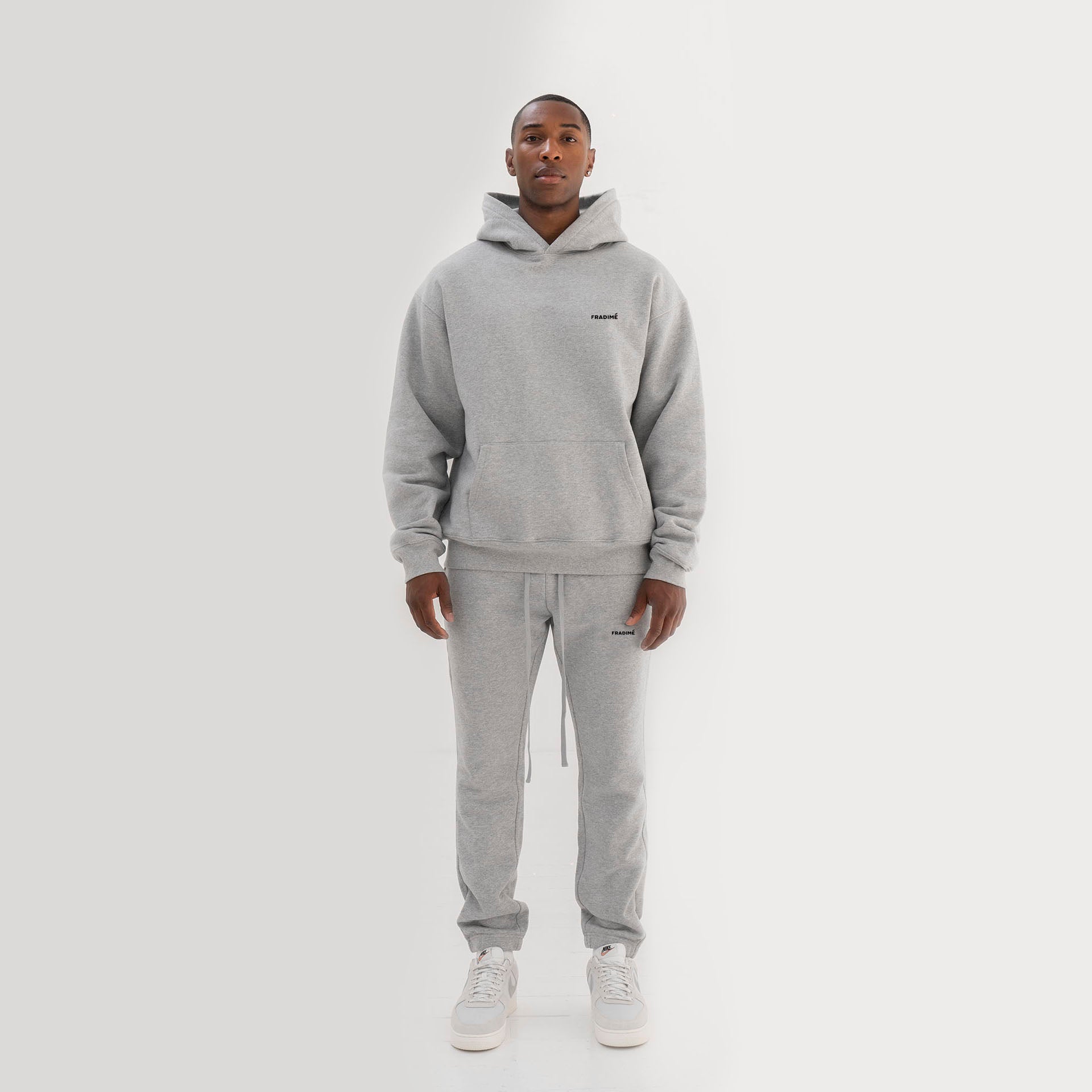 Model size##This Model is 183cm/6ft tall, 40 inches chest,33 waist and wearing size Medium