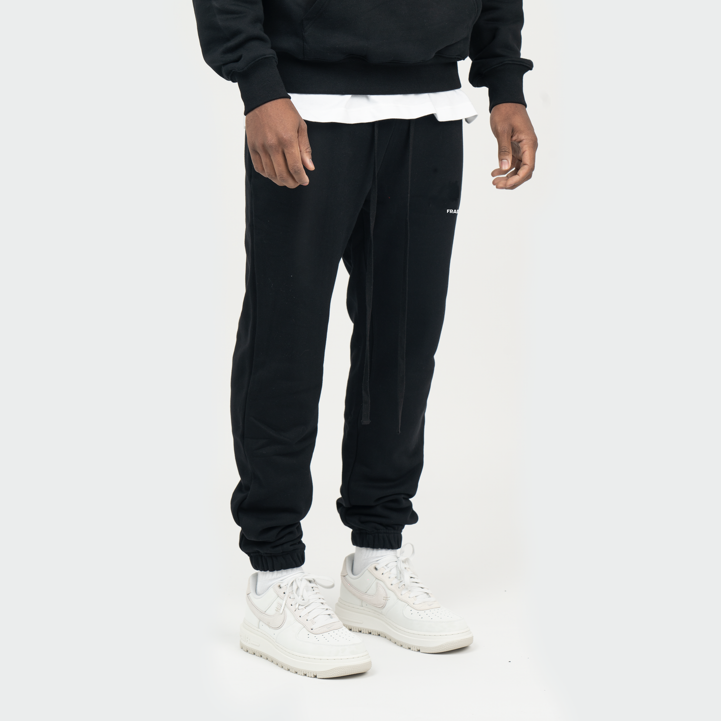 FUNDAMENTAL OVERSIZED SMALL LOGO SWEATPANTS - BLACK