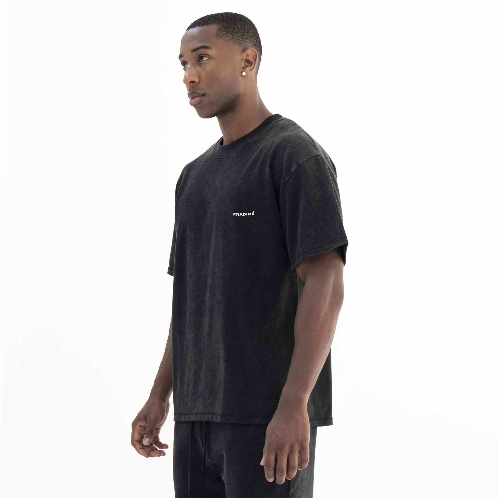 Model size##This Model is 183cm/6ft tall, 40 inches chest,33 waist and wearing size Medium